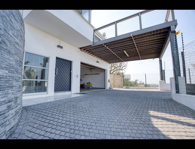 4 BEDROOM HOUSE FOR SALE IN BALLITO CENTRAL